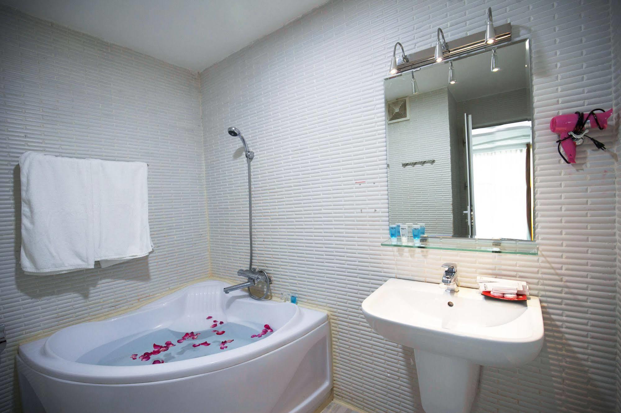 Sense Legend Hotel And Spa Ciudad Ho Chi Minh  Exterior foto